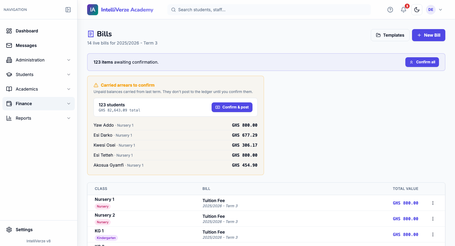 IntelliVerze Fees, light theme
